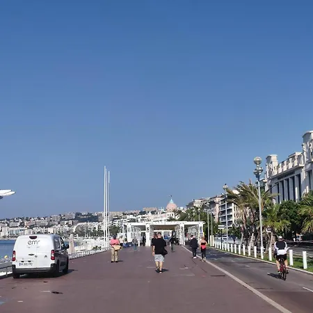 Apartment Au Coeur De Nice